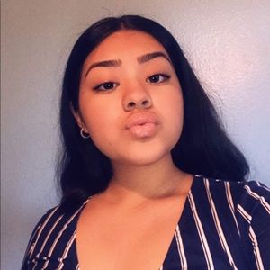 Meet your Posher, Beatriz